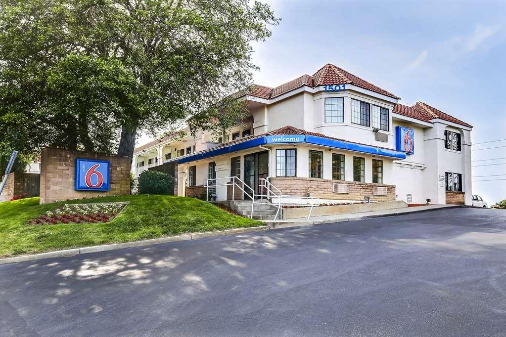 Motel 6-Pinole, Ca 외부 사진